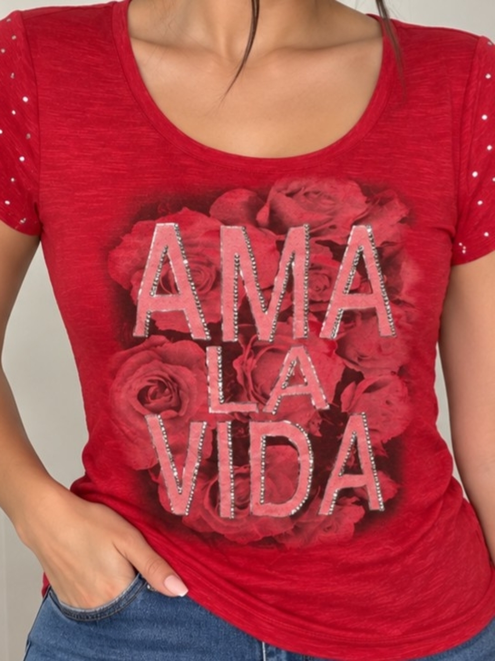 Style & Co. Red Scoop Neck 'AMA LA VIDA' Graphic Tee
